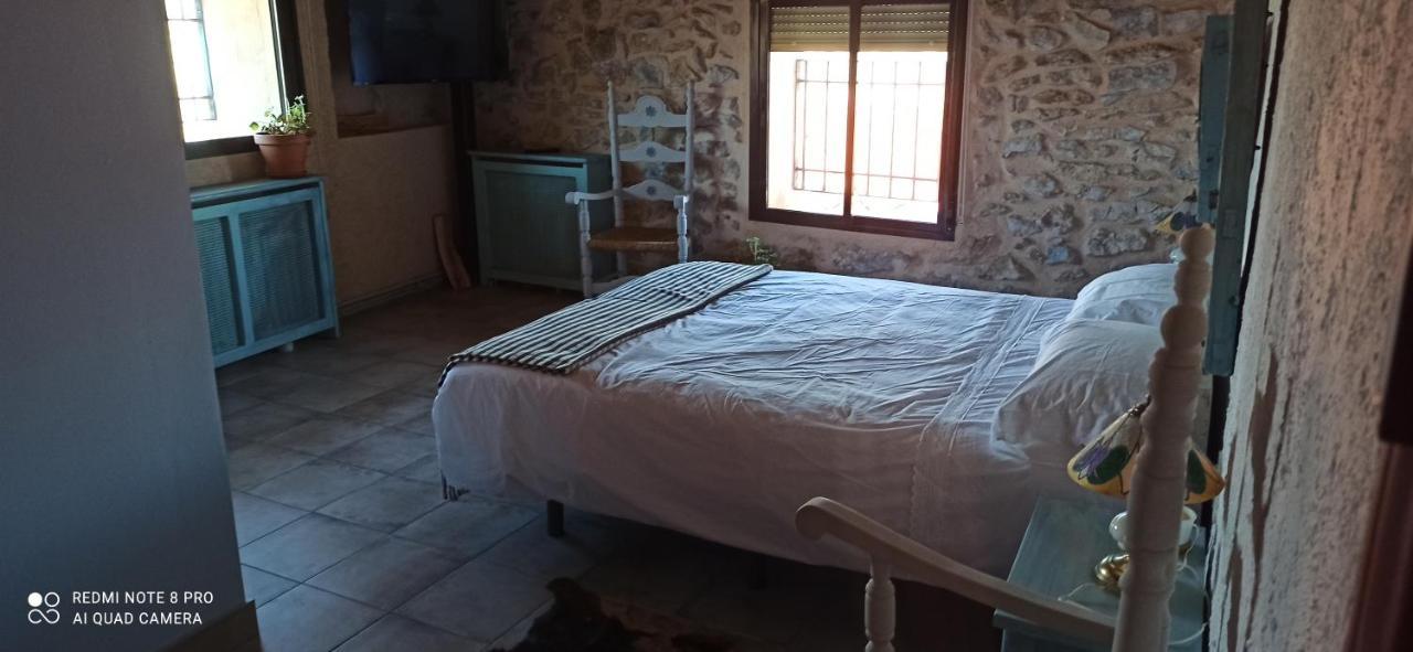 בית הארחה לס מחאדס 	Casa Del Abuelo Pedro מראה חיצוני תמונה